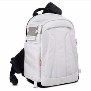 Manfrotto Agile Like New V Sling S. W. Style Camera Bag